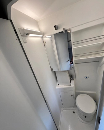 Volkswagen Crafter cena 267699 przebieg: 51919, rok produkcji 2019 z Poznań małe 704